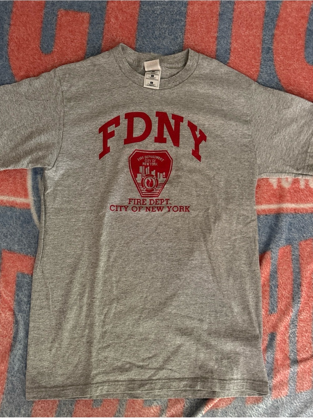 Vintage New York Fire Department Shirt Mens Medium Gray Twin Towers Skyline 90s